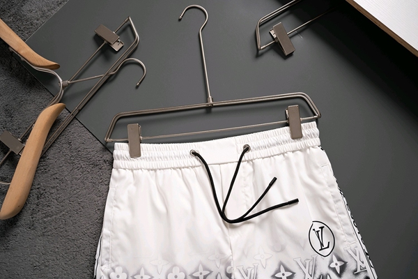 ブランドハーフパンツ側面デザイン